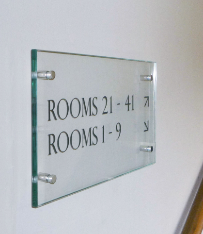 強化玻璃告示牌